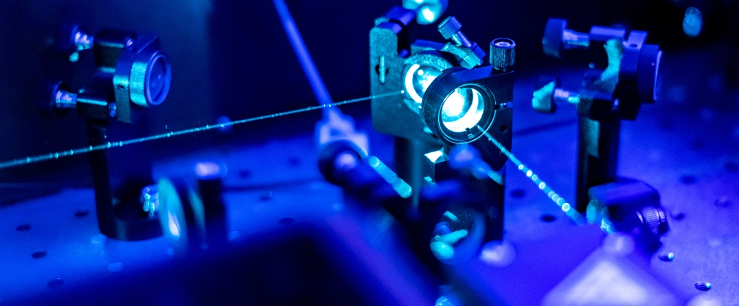 光学・レーザーコーナー